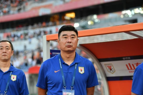 东体：韩鹏离开后可以专心考证，宿茂臻还是球队副总