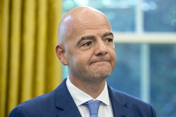 出售世界杯股份失败！泰晤士：FIFA内部反抗已危及因凡蒂诺职位