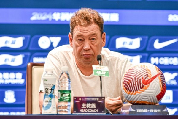 压力大！申花主帅斯卢茨基今日主动辞职，本周韩鹏向泰山提出辞职